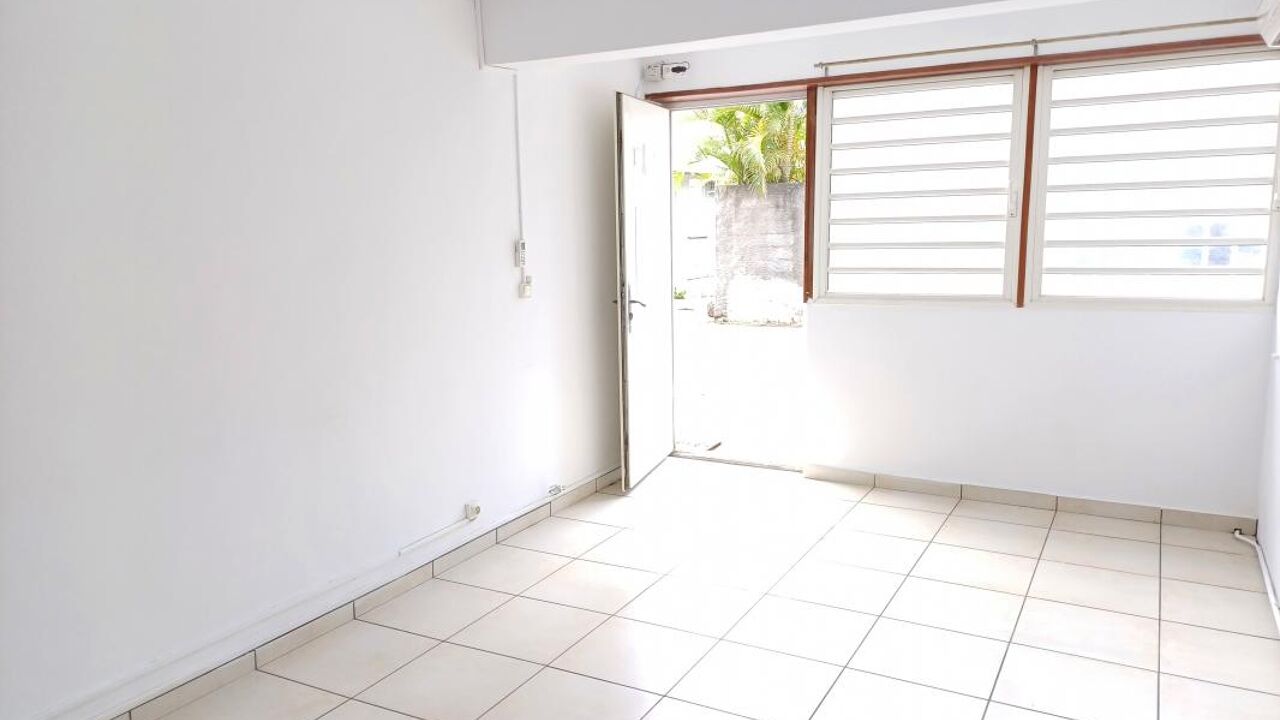 bureau  pièces 30 m2 à louer à Saint-Denis (97400)