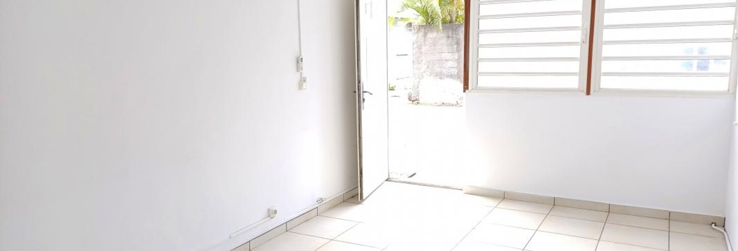 Bureau  30 m² à louer à Saint-Denis (97400)