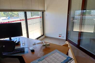 Commerce  368010 €