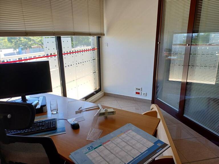 Local commercial ou PRO 116 m² — photo 1