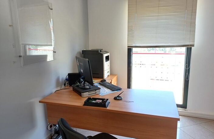 Local commercial ou PRO 116 m² — photo 4