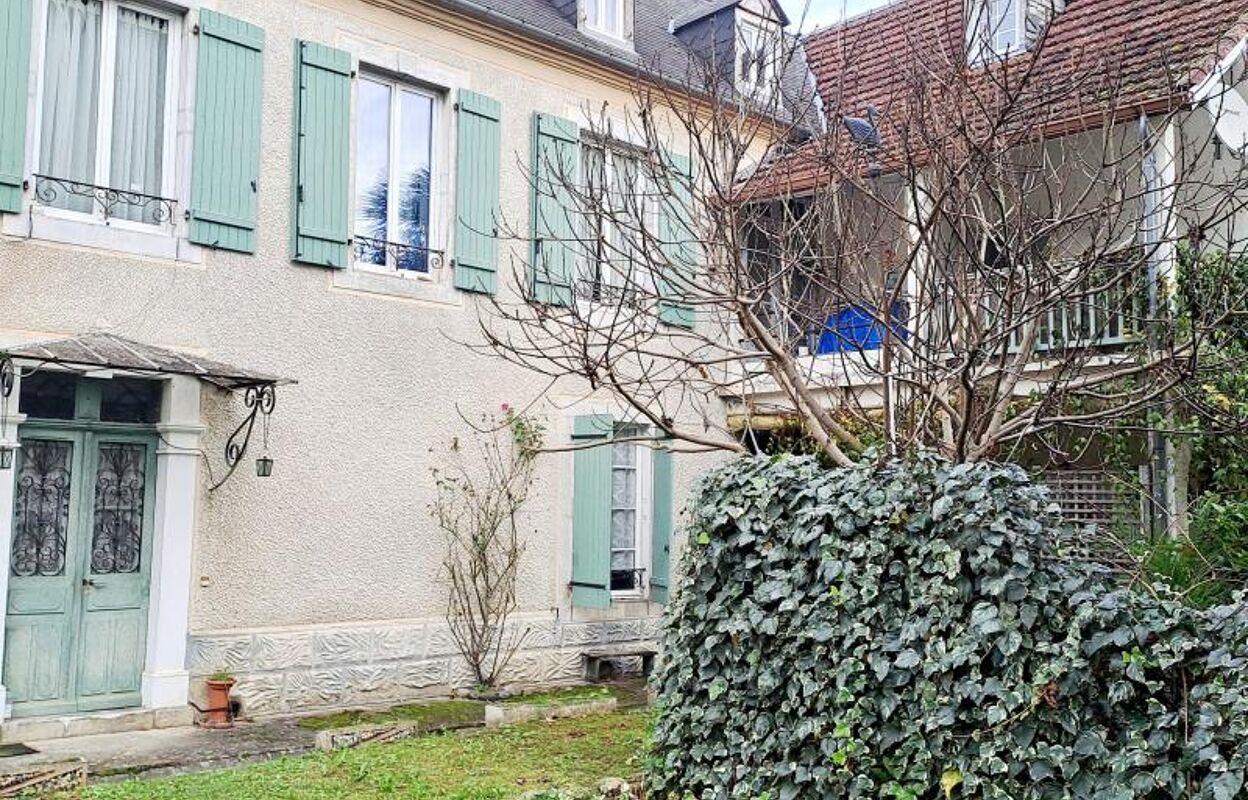 immeuble  pièces 268 m2 à vendre à Lestelle-Bétharram (64800)