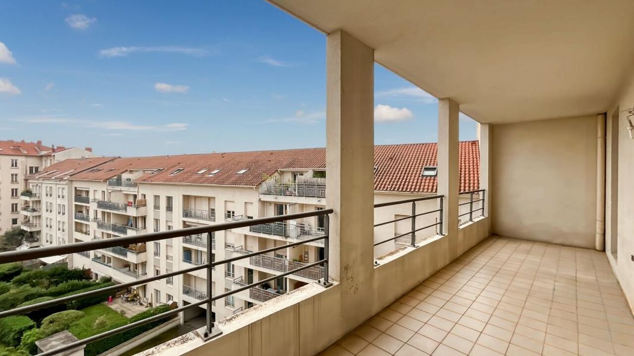 appartement 5 pièces 106 m2 à vendre à Lyon 8 (69008)