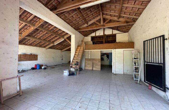 Propriété de 2 maisons sur plus de 1 hectare — photo 5