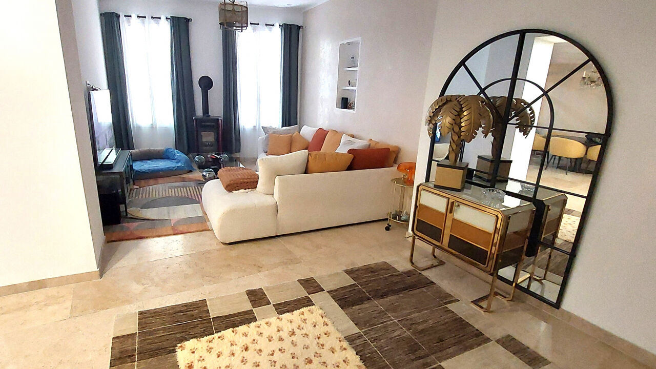 appartement 13 pièces 245 m2 à vendre à Carpentras (84200)