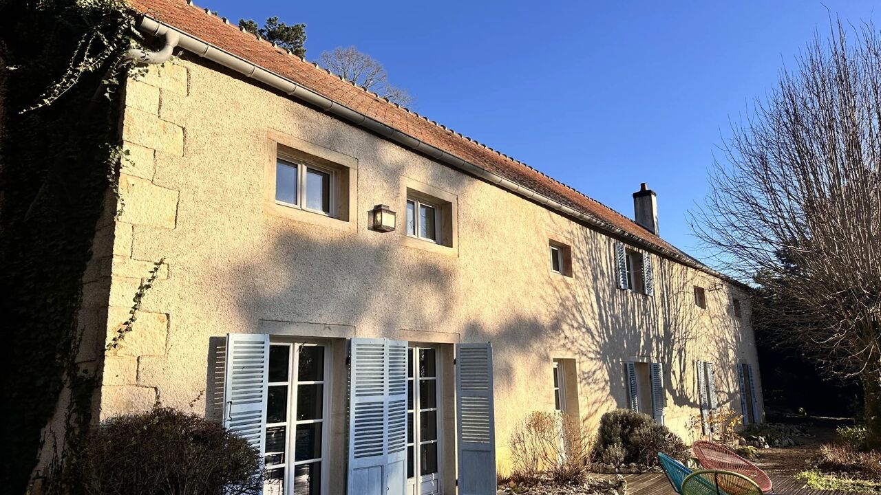 maison 10 pièces 250 m2 à vendre à Fixin (21220)