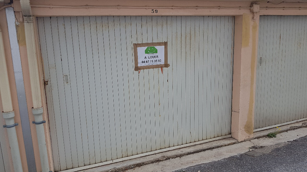 garage  pièces 15 m2 à louer à Montpellier (34070)