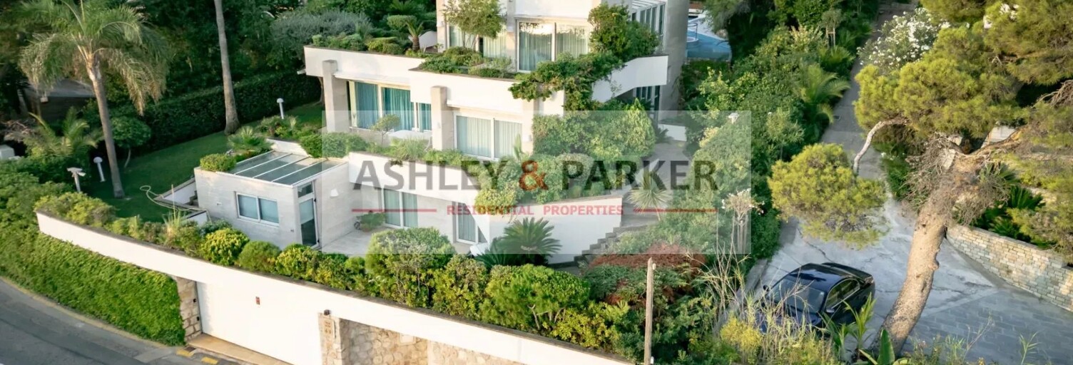 Maison 8 Pièces 378 m² à vendre à Roquebrune-Cap-Martin (06190)