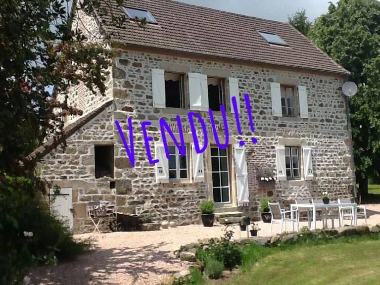 Belle maison en pierres apparentes à vendre en Puy de Dôme — photo 1