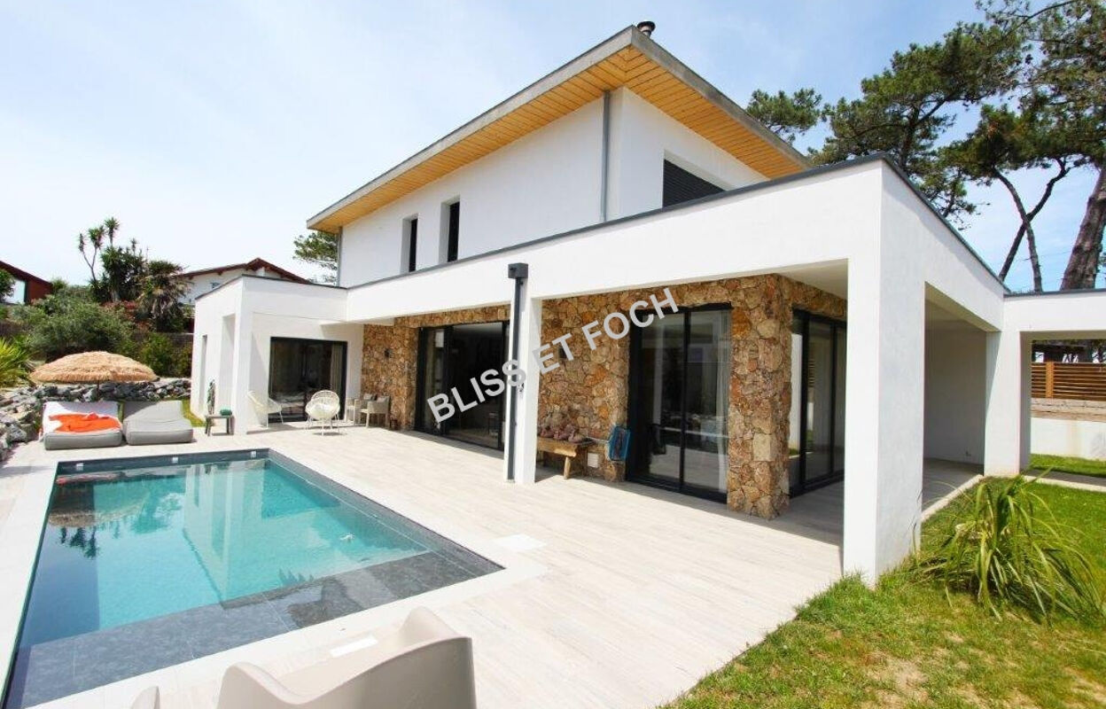 maison 5 pièces 188 m2 à vendre à Anglet (64600)