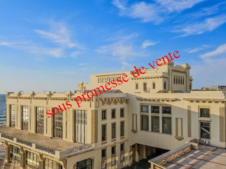BIARRITZ   HYPER CENTRE ? GRANDE PLAGE  APPARTEMENT LUMINEUX A RAFRAICHIR VUE EXCEPTIONNELLE — photo 1