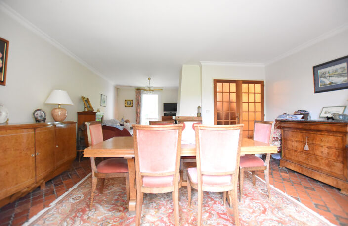 78690 LES ESSARTS LE ROI     Charmante maison de 6 pièces à — photo 5