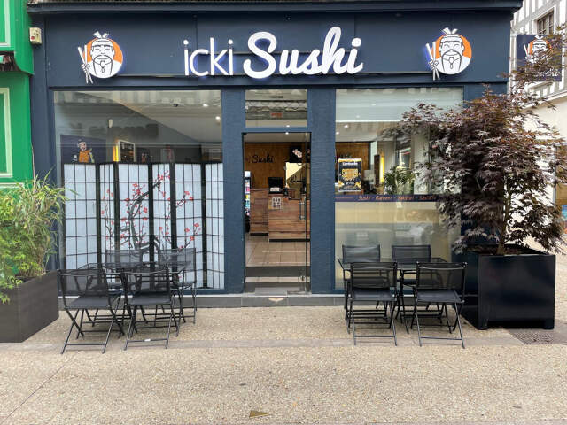 RESTAURANT DE SUSHIS — photo du bien