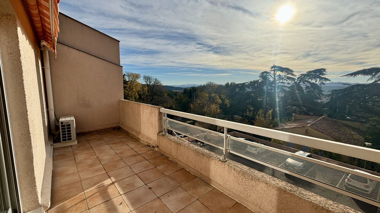 appartement 3 pièces 71 m2 à louer à Aix-en-Provence (13090)