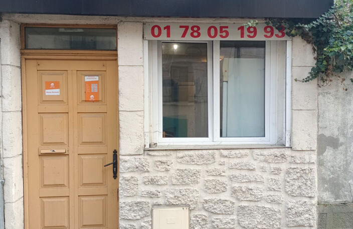 LOCAL PROFESSIONNEL — photo 2
