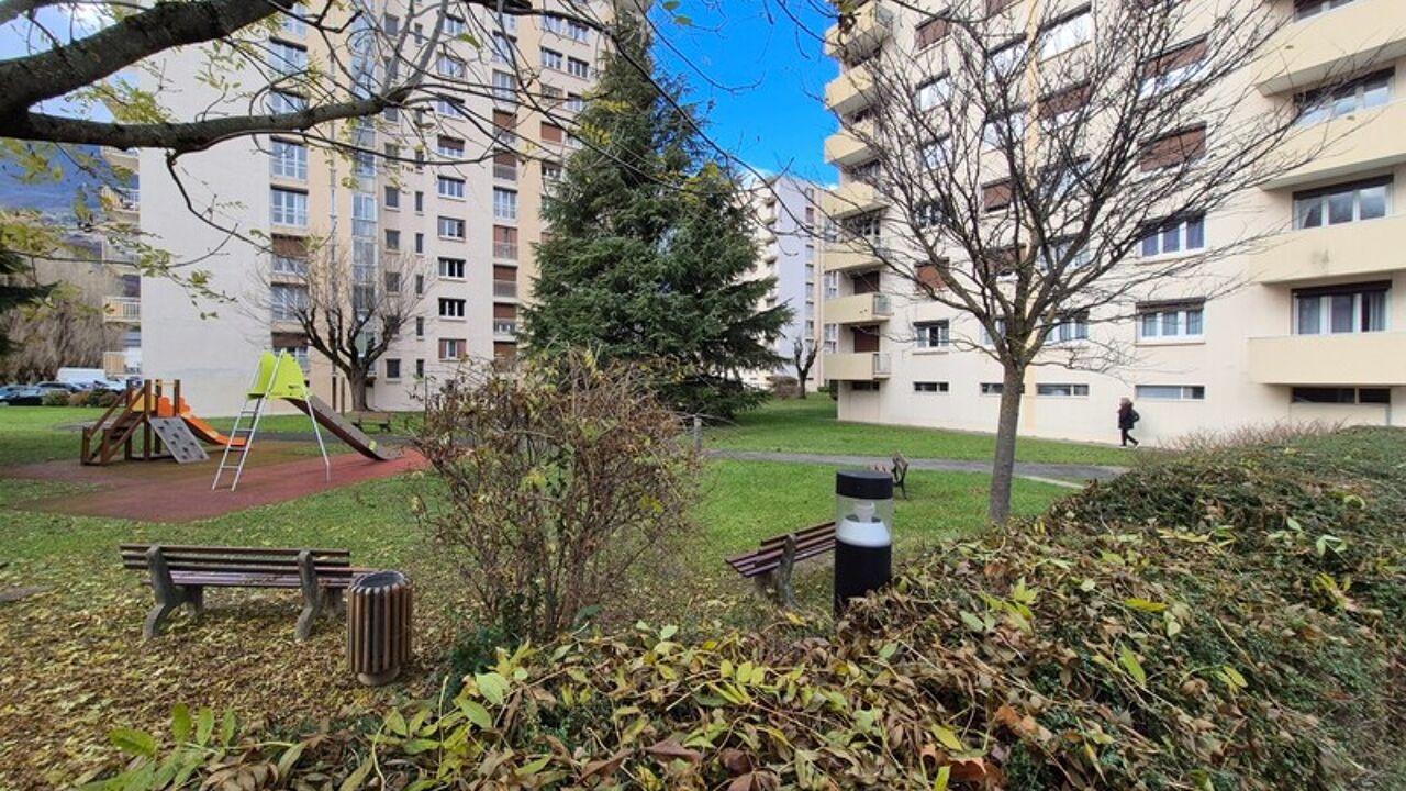 appartement 2 pièces 44 m2 à vendre à Seyssins (38180)