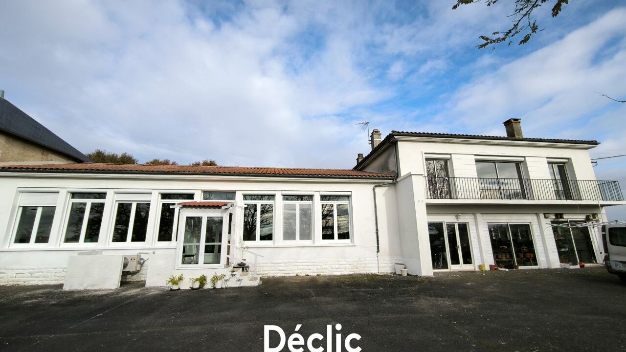 maison 8 pièces 203 m2 à vendre à Genouillé (86250)