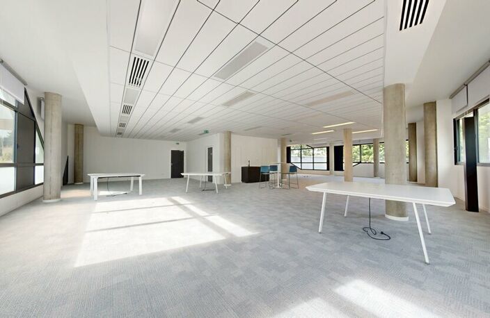 BUREAUX à LOUER — photo 3