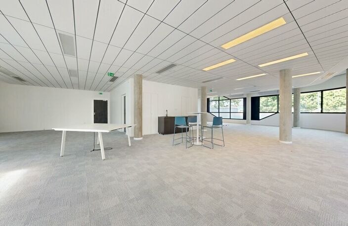 BUREAUX à LOUER — photo 4