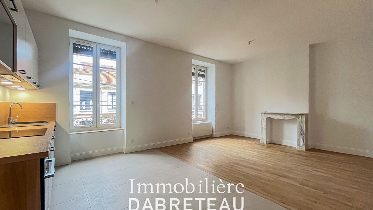 appartement 3 pièces 69 m2 à louer à Lyon 6 (69006)