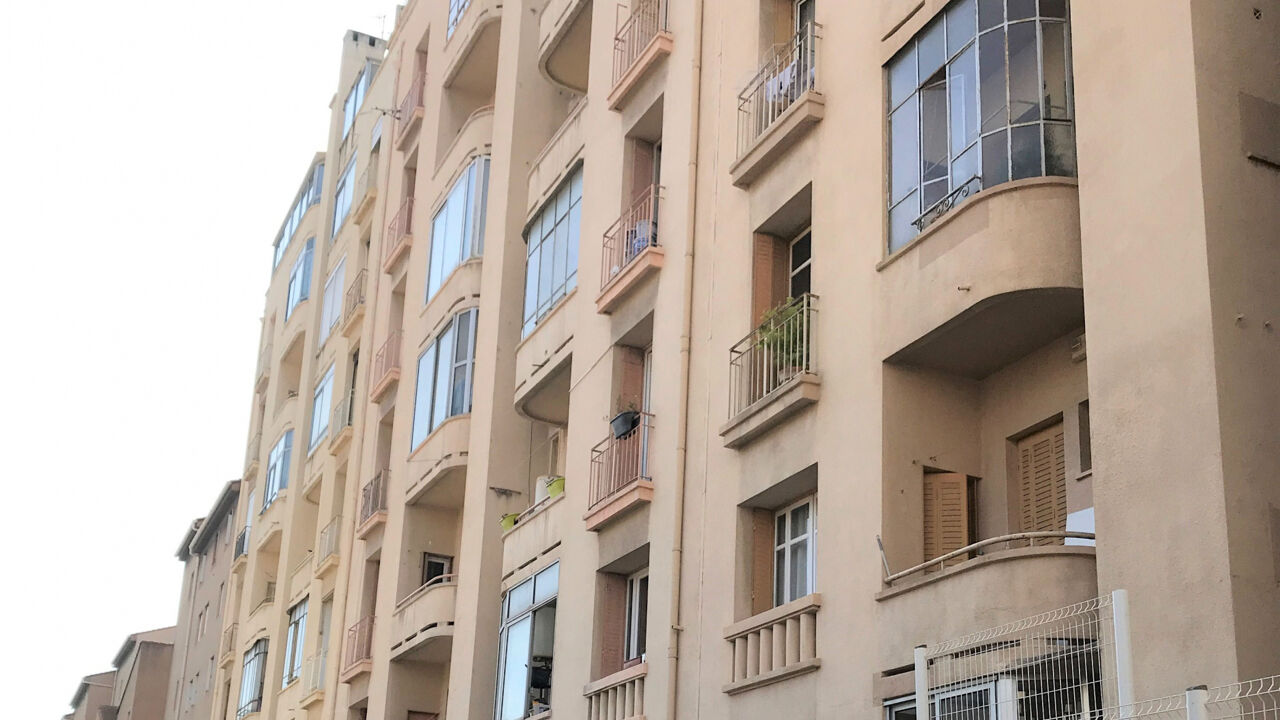 appartement 1 pièces 28 m2 à louer à Marseille 8 (13008)