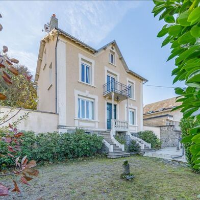 Maison 8 pièces 180 m²