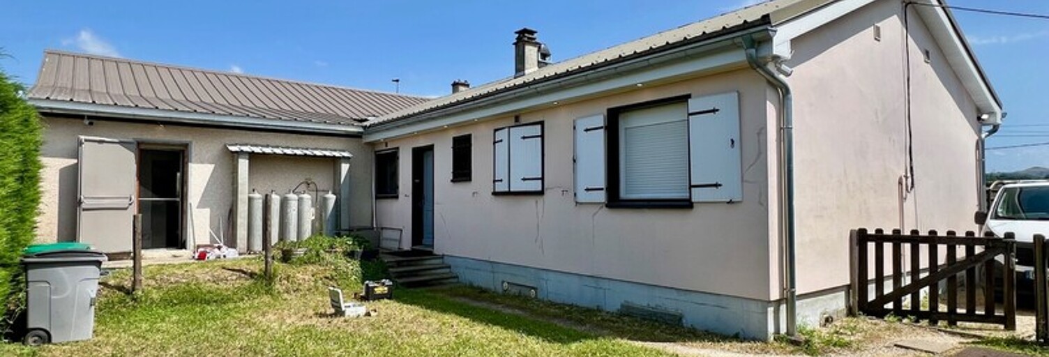 Commerce  211 m² à vendre à Saint-Étienne-de-Saint-Geoirs (38590)