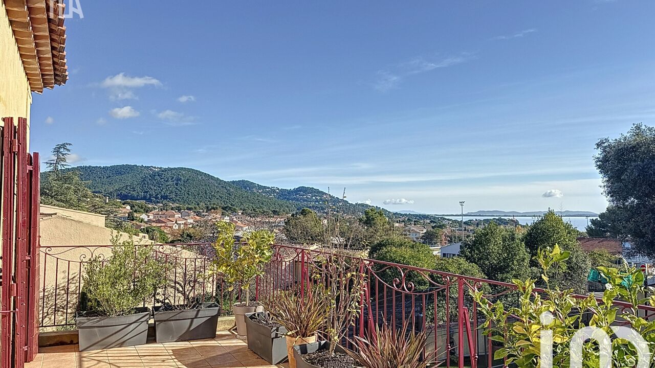 maison 8 pièces 250 m2 à vendre à Carqueiranne (83320)