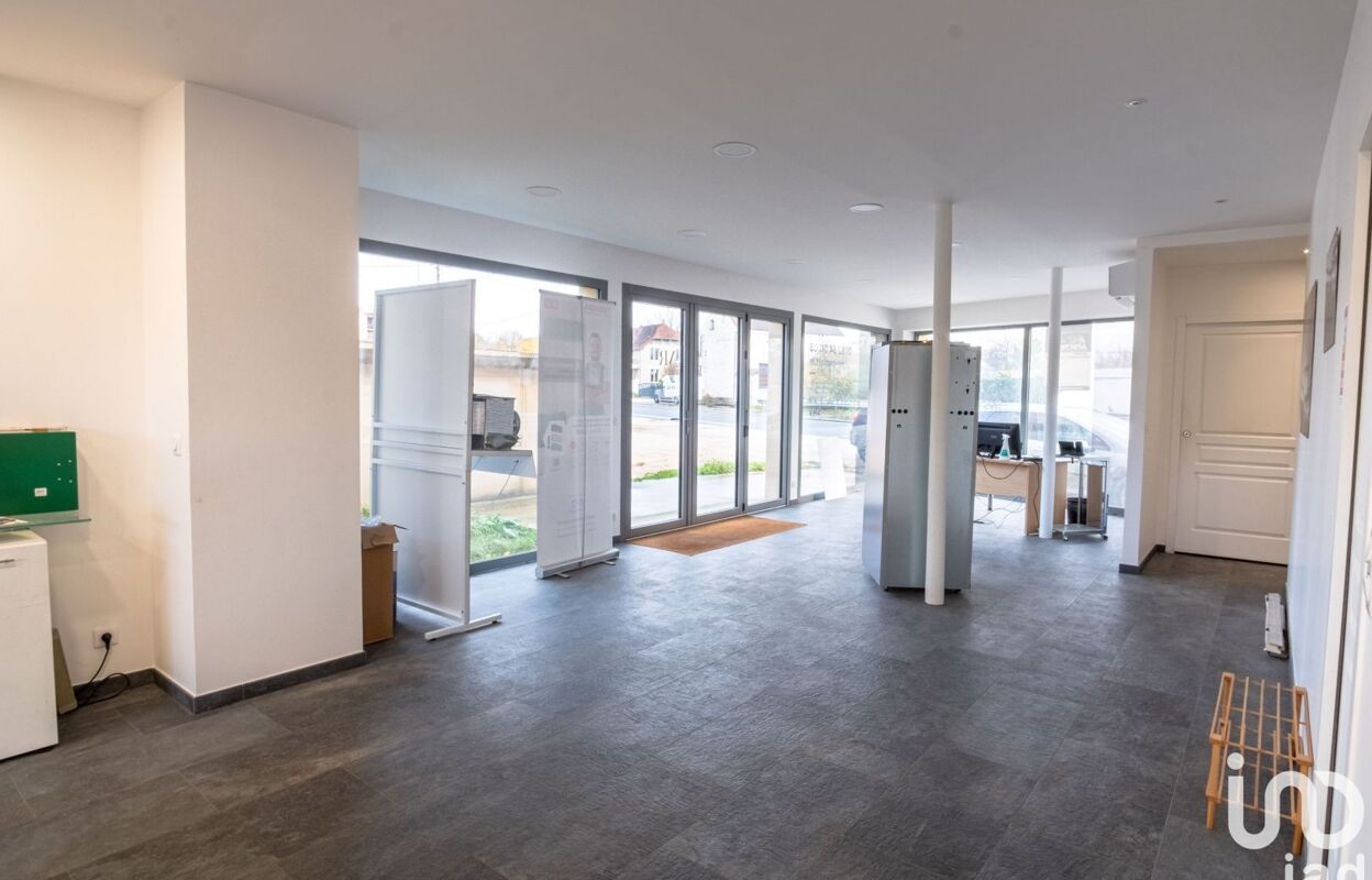 bureau  pièces 124 m2 à vendre à Grez-sur-Loing (77880)