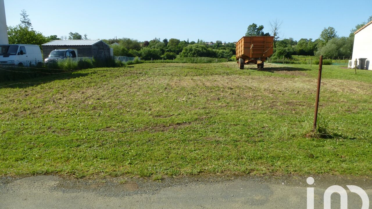 terrain  pièces 1096 m2 à vendre à Sainte-Hermine (85210)