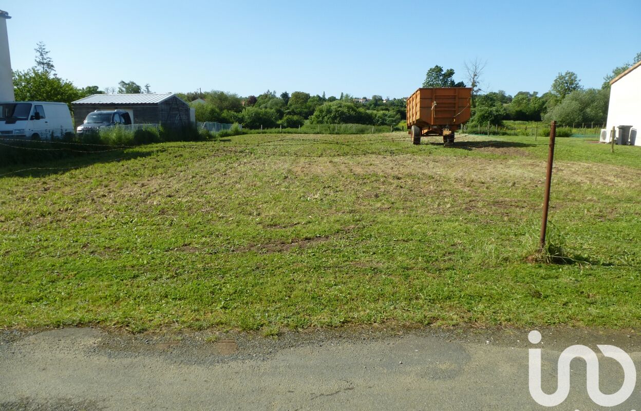 terrain  pièces 1096 m2 à vendre à Sainte-Hermine (85210)