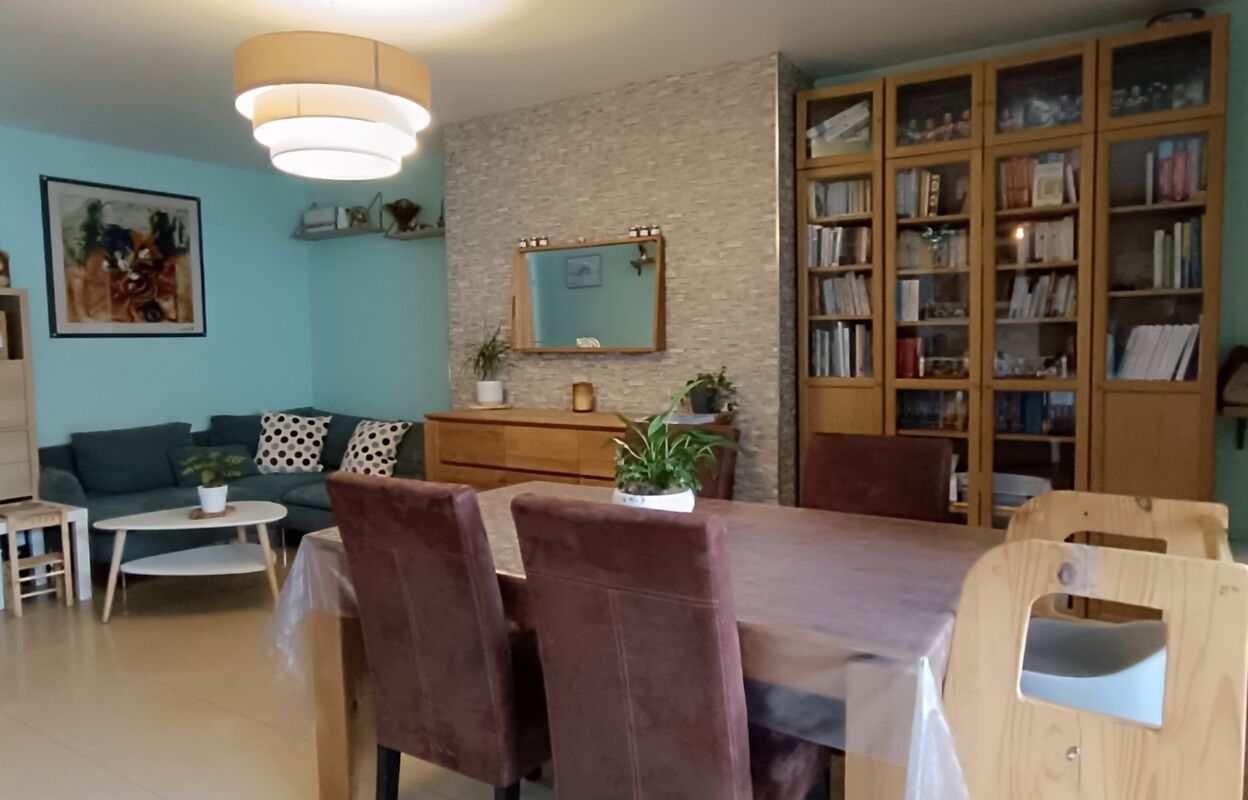 appartement 3 pièces 61 m2 à vendre à Trappes (78190)