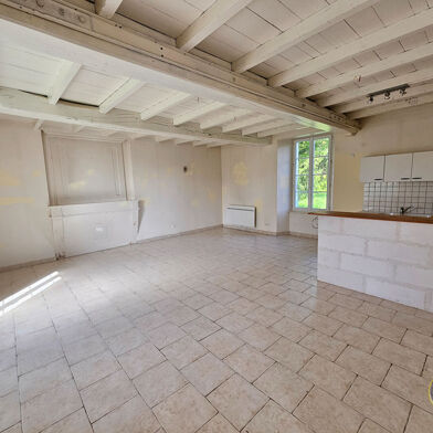 Immeuble  211000 €