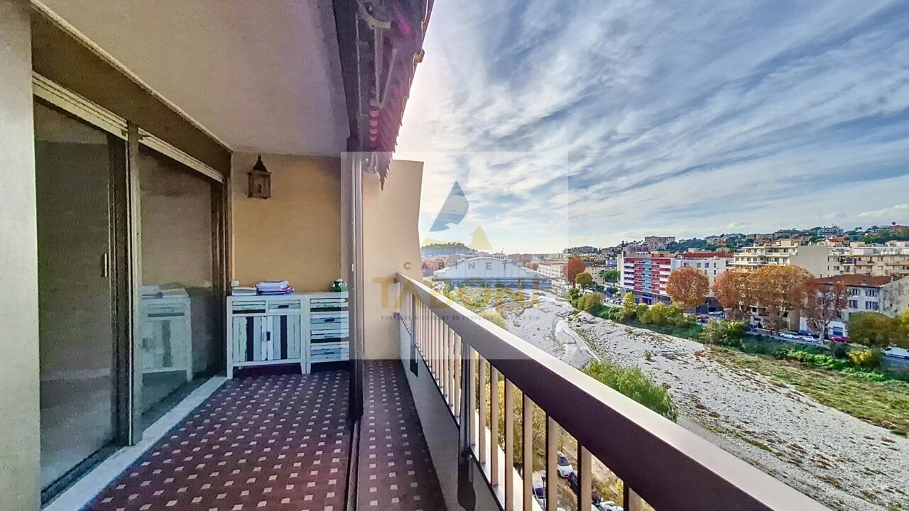 appartement 2 pièces 59 m2 à vendre à Nice (06300)