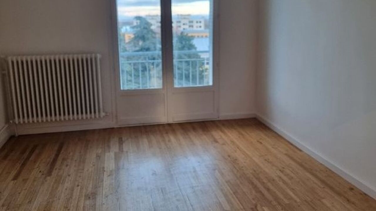 appartement 3 pièces 55 m2 à louer à Décines-Charpieu (69150)