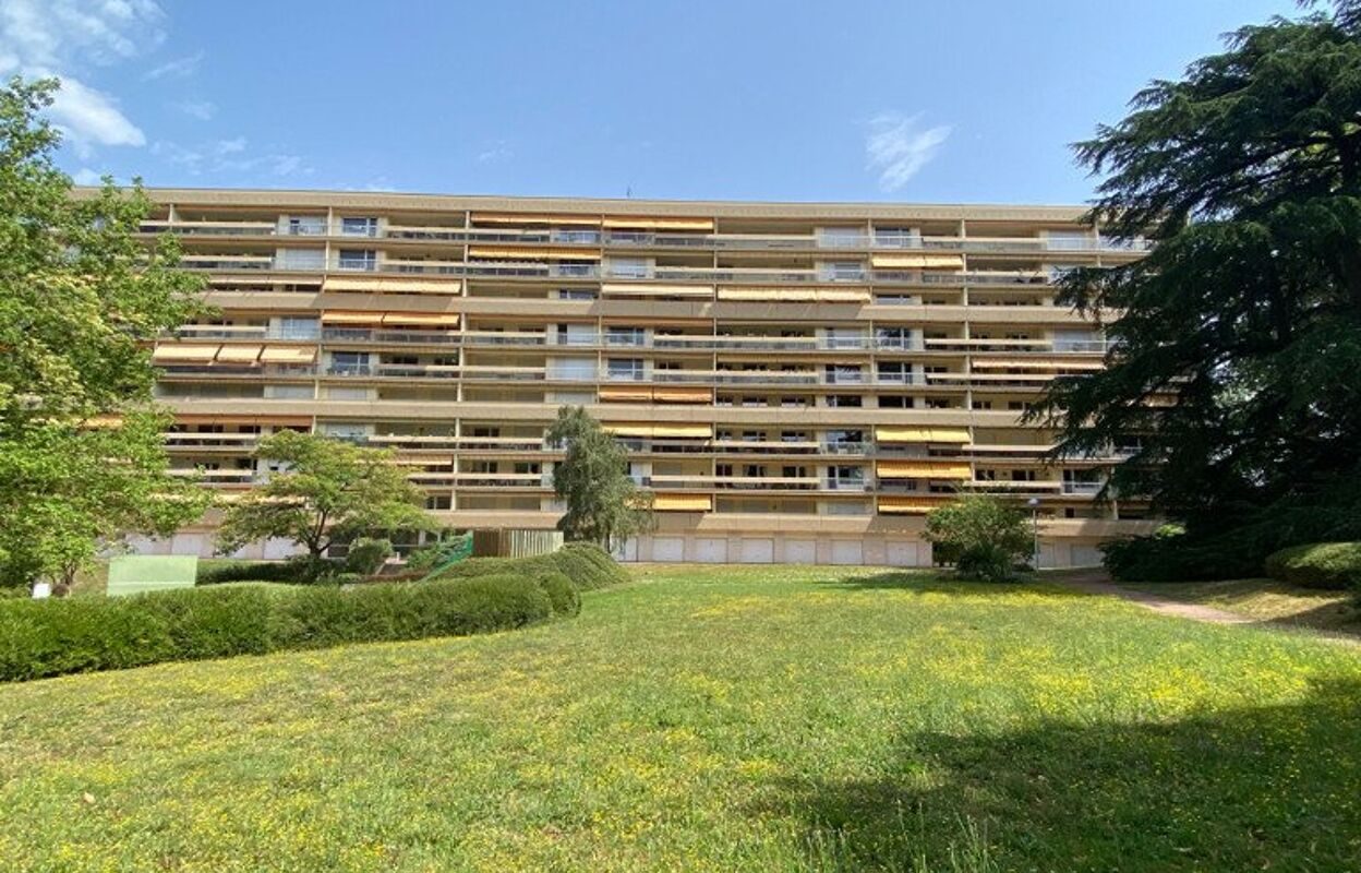 appartement 4 pièces 104 m2 à louer à Écully (69130)