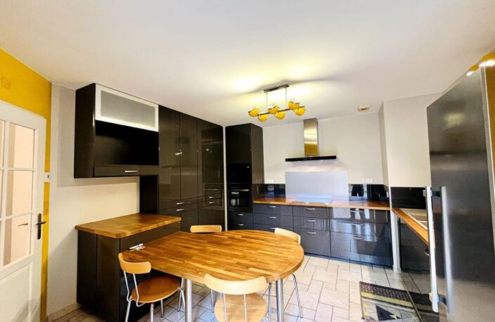 Maison F5 (173 m²) à vendre à CHAUVIGNY — photo 2