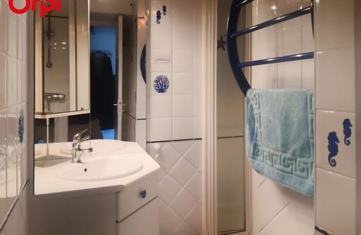 Appartement  BORD DE MER — photo 4