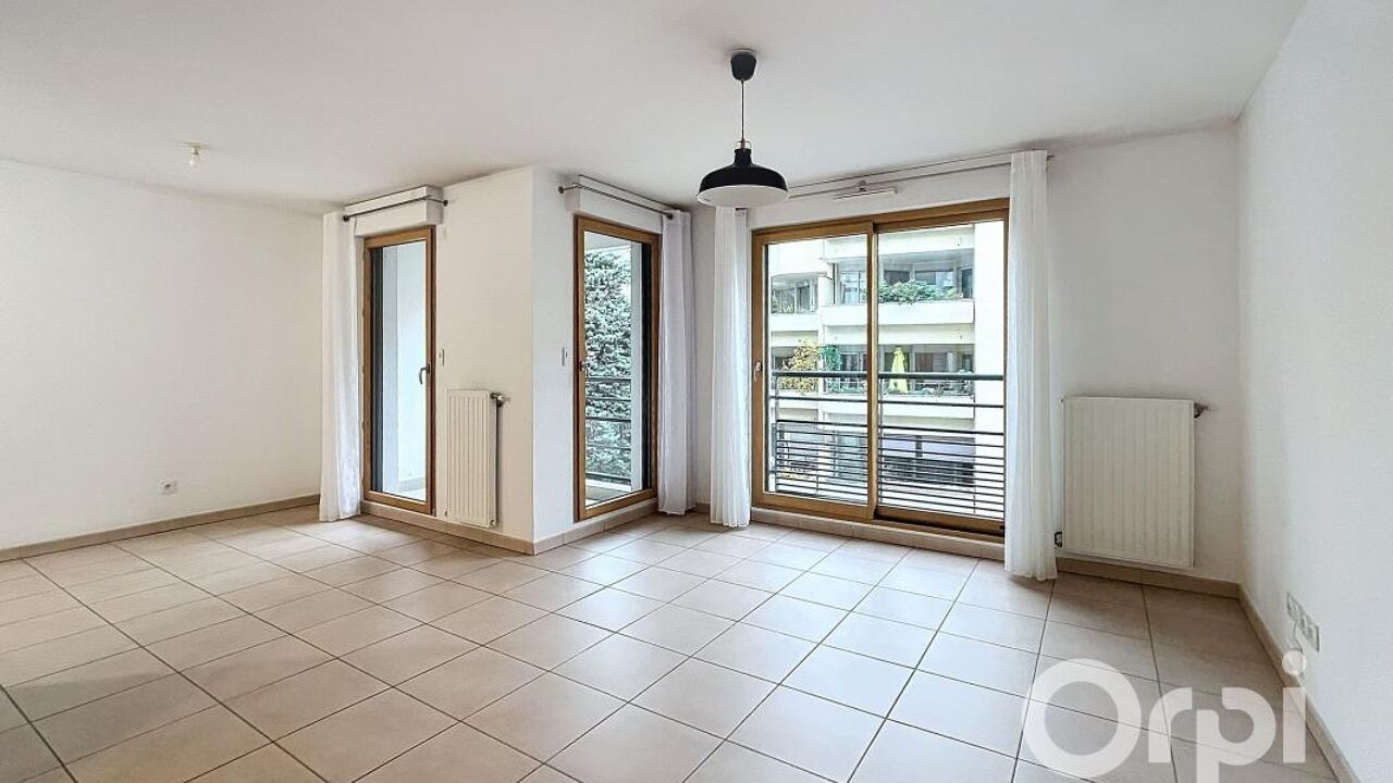 appartement 3 pièces 69 m2 à louer à Villeurbanne (69100)