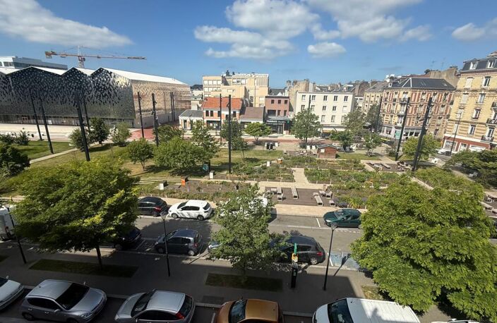 LE HAVRE - Appartement place Danton — photo 2