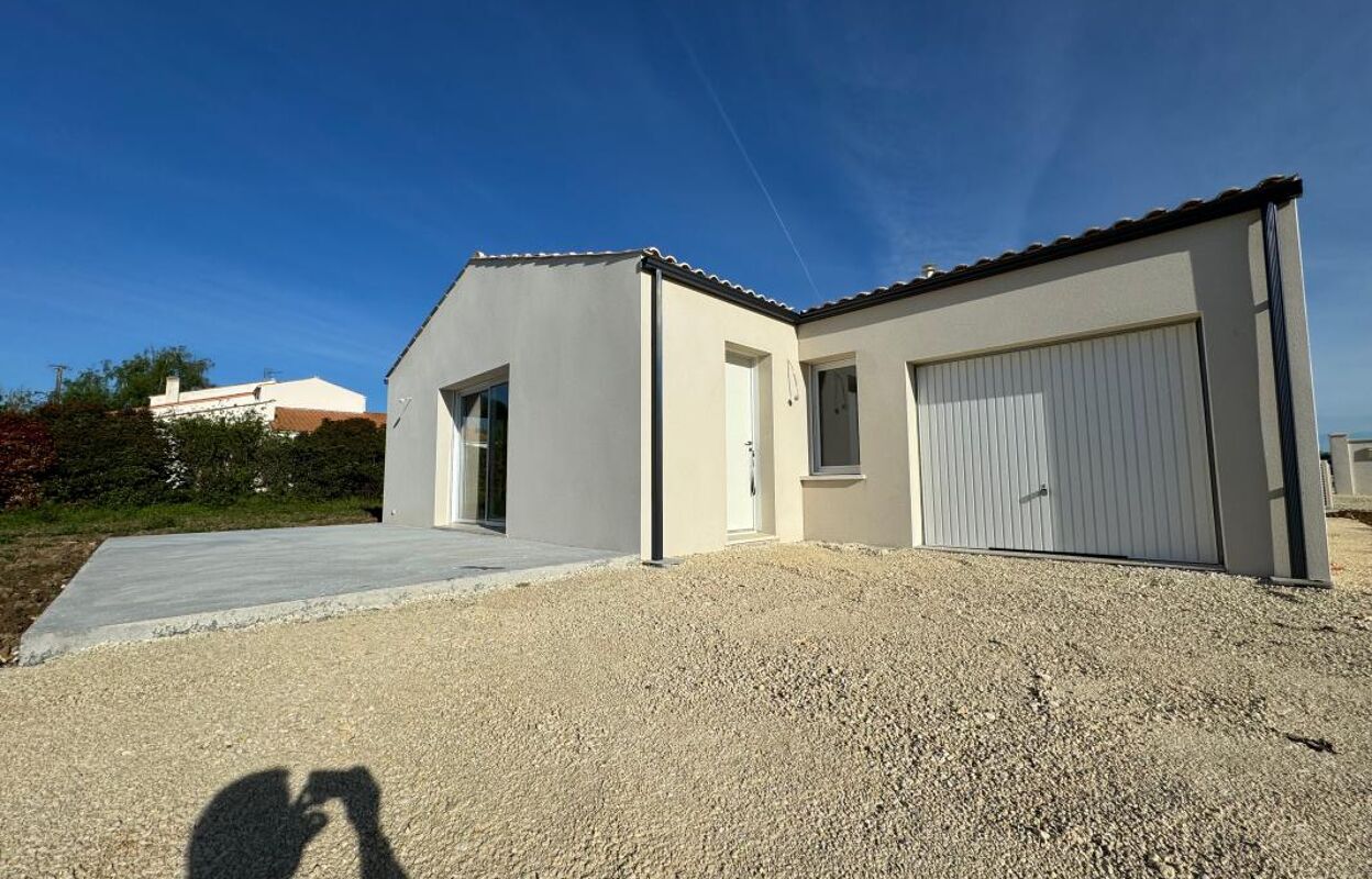 maison 4 pièces 91 m2 à vendre à Saint-Vaize (17100)