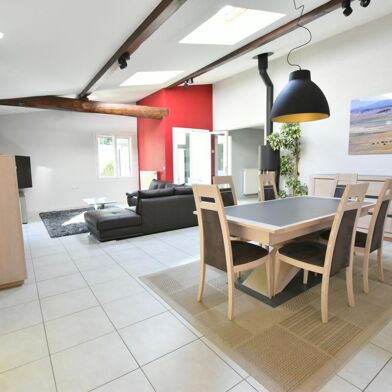 Maison 6 pièces 259 m²