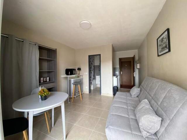 Appartement Castres 1 pièce(s) 18.75 m2 — photo du bien
