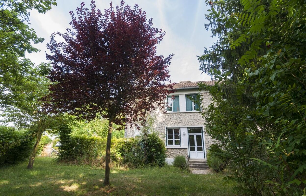 maison 5 pièces 103 m2 à louer à Issoudun (36100)