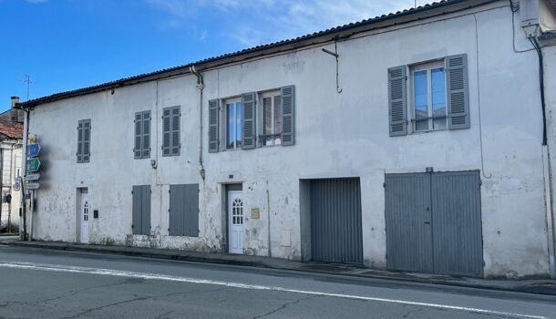 Villa / Maison 8 pièces  à vendre Saint-Jean-d'Angély 17400