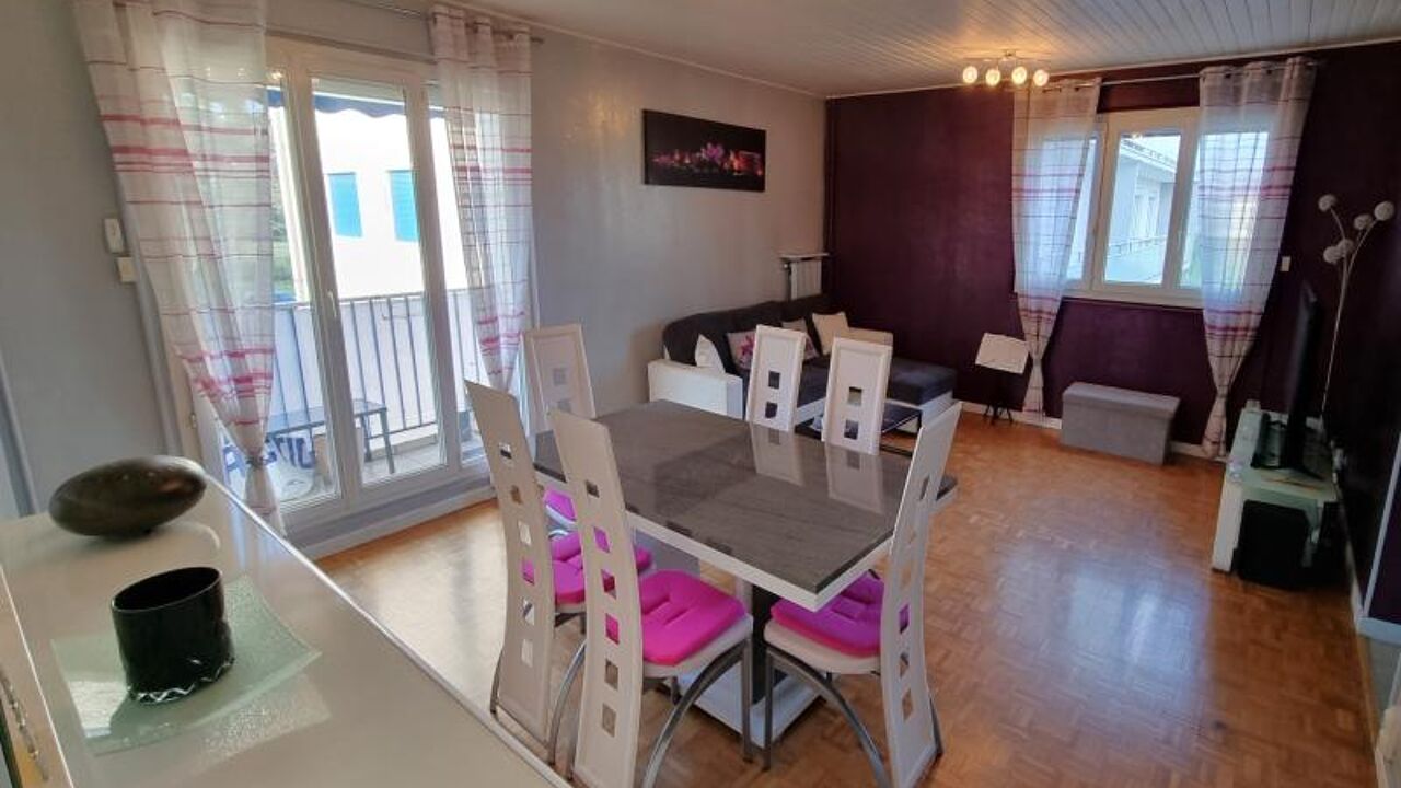 appartement 3 pièces 82 m2 à vendre à Décines-Charpieu (69150)