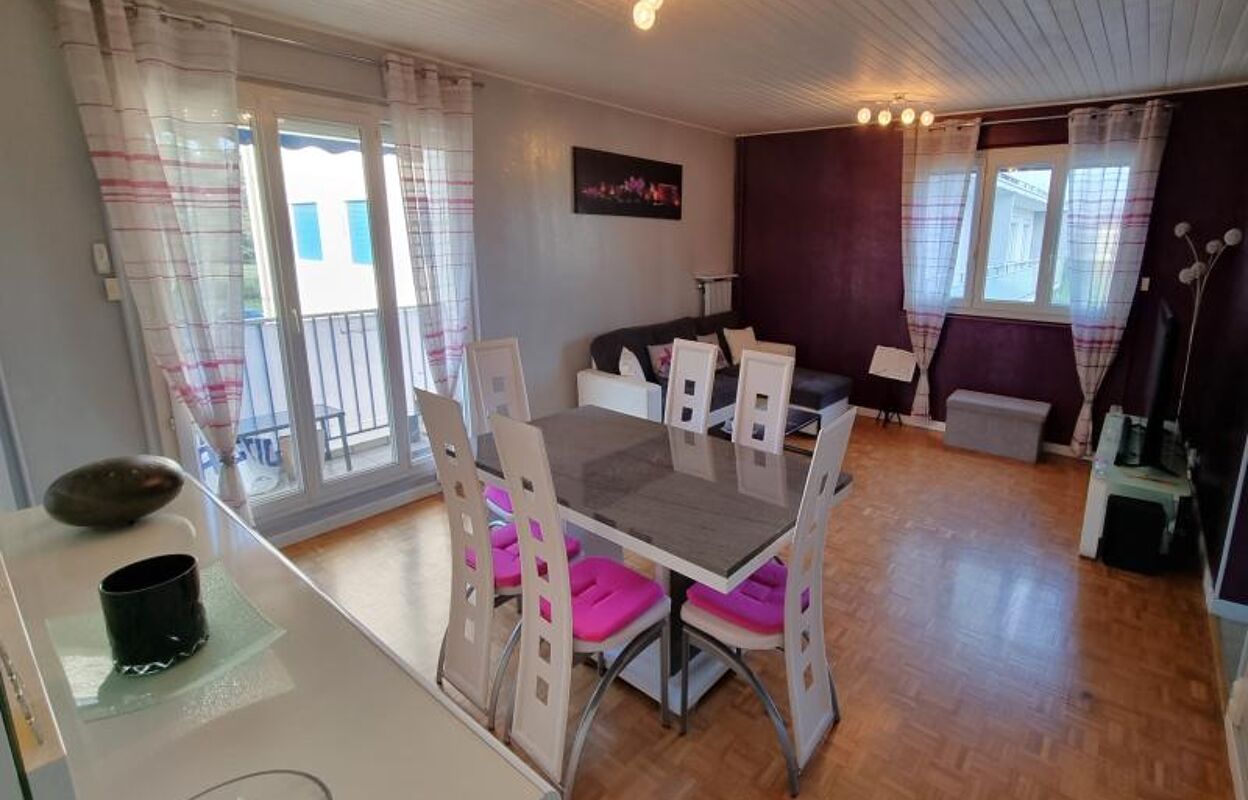 appartement 3 pièces 82 m2 à vendre à Décines-Charpieu (69150)