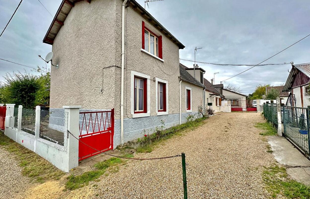 maison 5 pièces 77 m2 à vendre à Vierzon (18100)