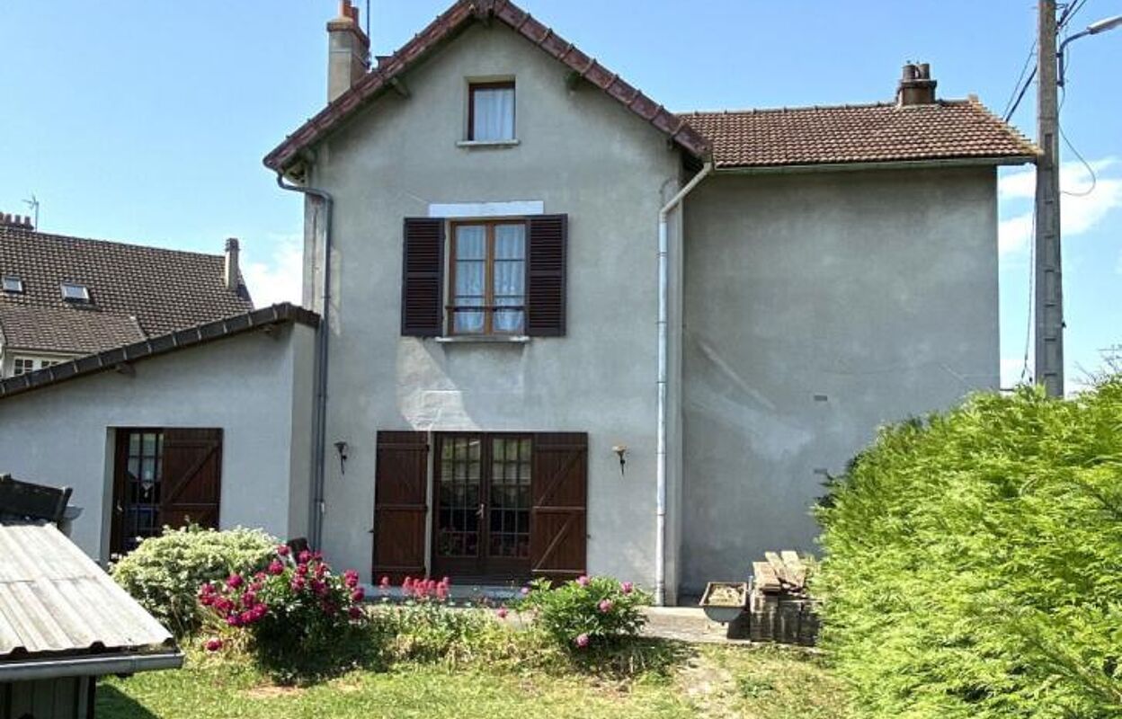 maison 5 pièces 116 m2 à vendre à Varennes-sur-Seine (77130)