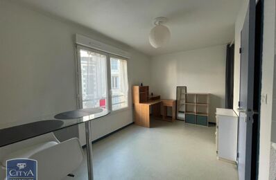 location appartement 400 € CC /mois à proximité de Villiers (86190)